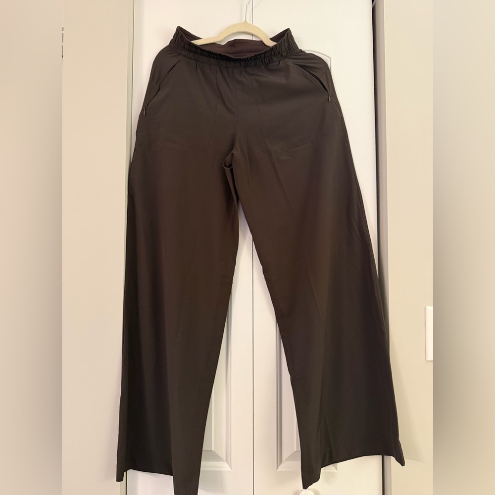 Lululemon Swift mid-rise wide leg pants